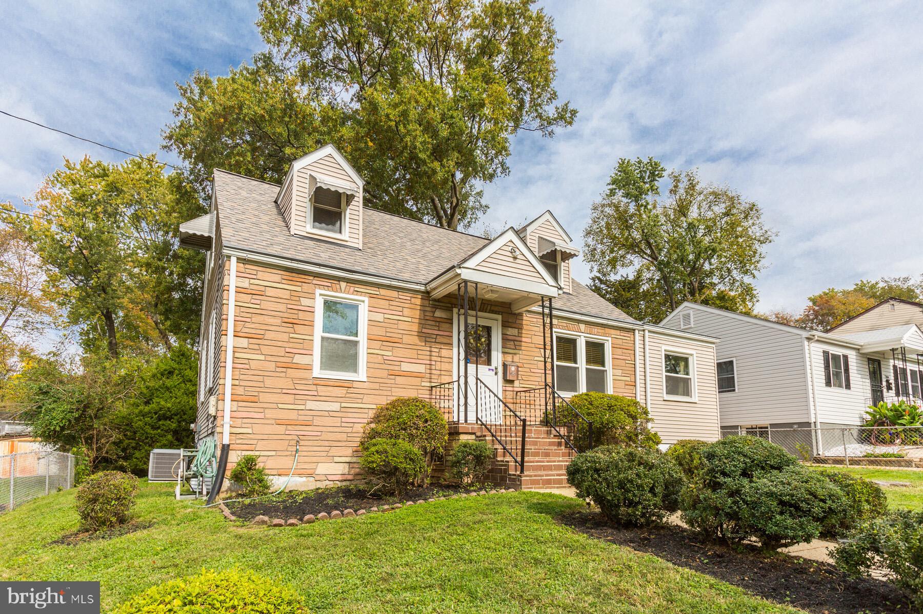 LANDOVER HILLS - Residential