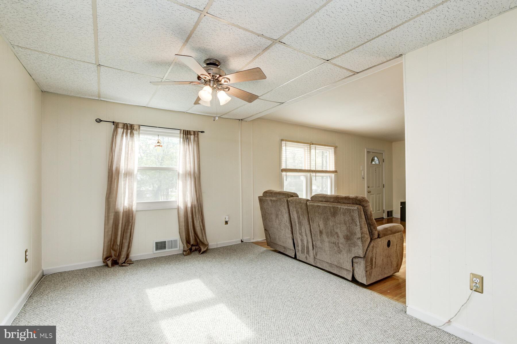 LANDOVER HILLS - Residential