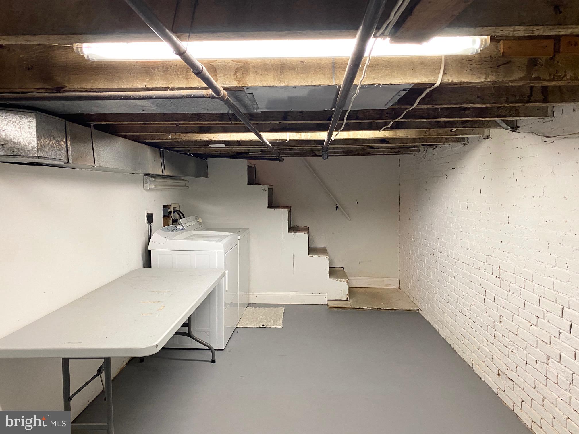 FEDERAL HILL HISTORIC DISTRICT - Residential Lease