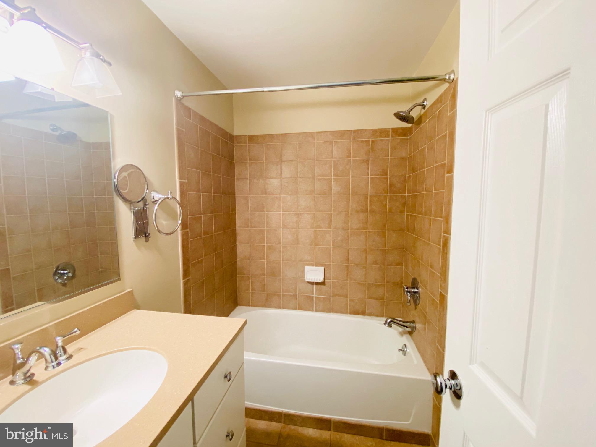 FEDERAL HILL HISTORIC DISTRICT - Residential Lease