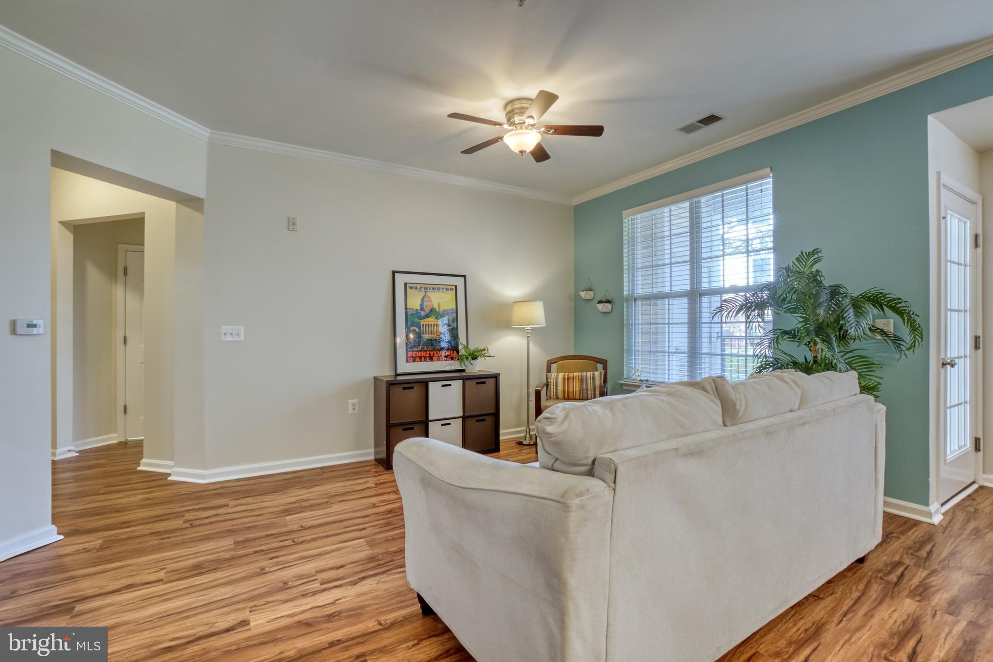 COMMONS ON POTOMAC SQUARE - Residential