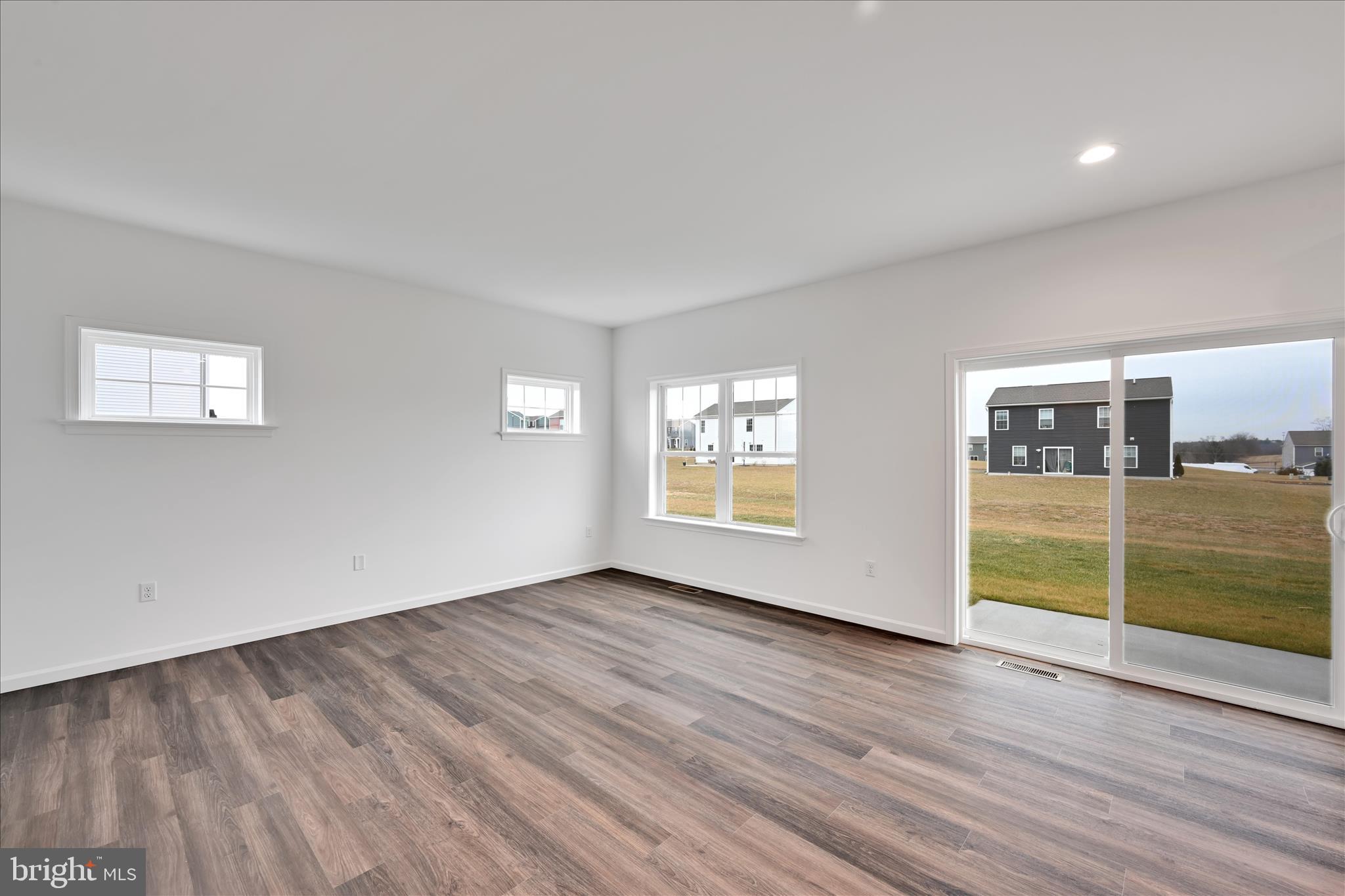 HAYS LANDING - Residential