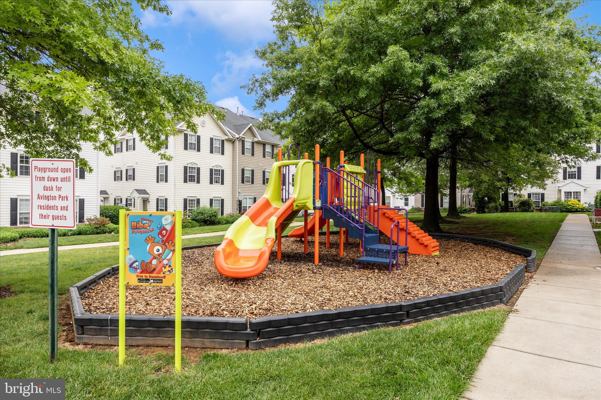 AVINGTON PARK - Residential