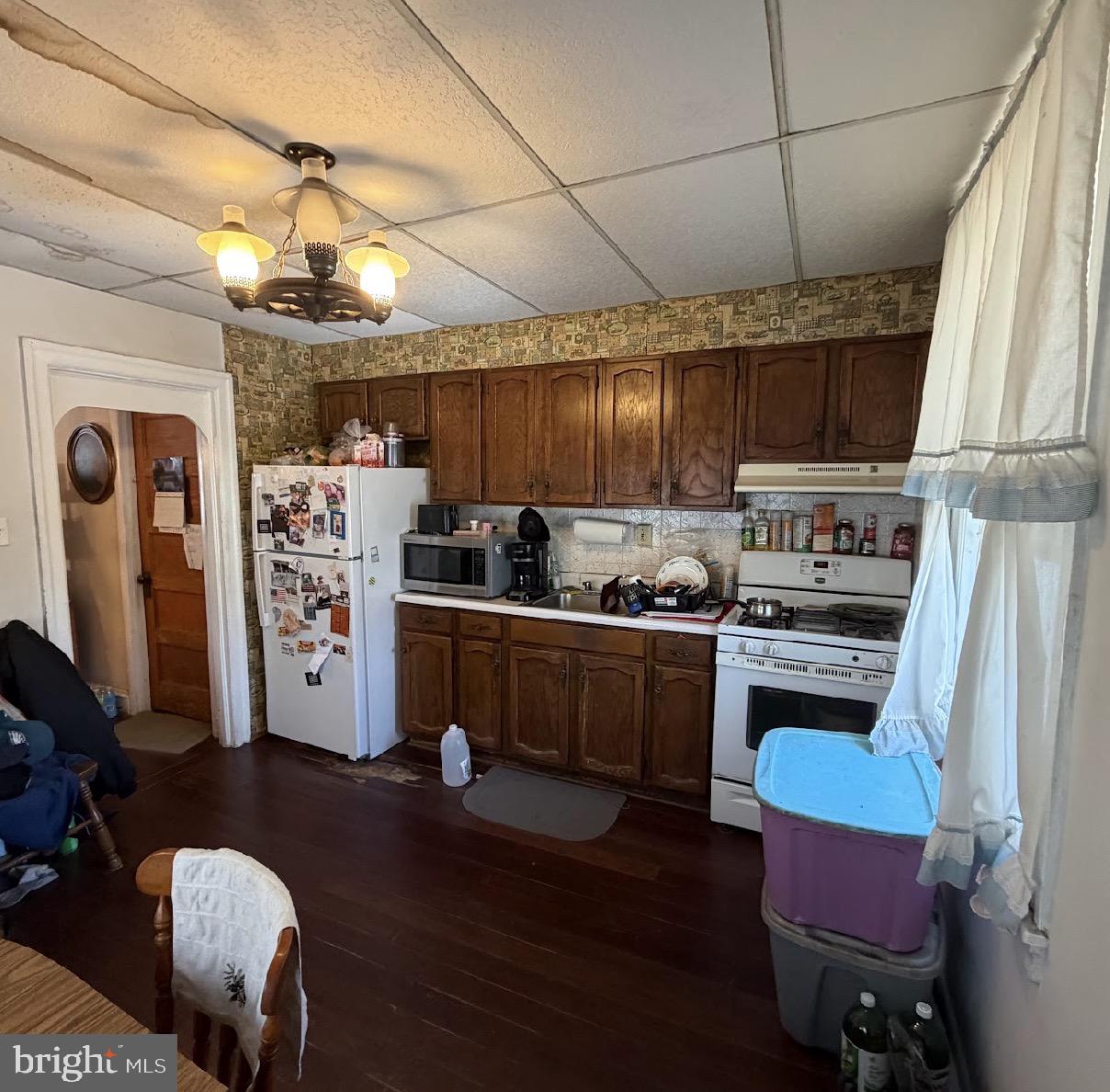 PHILADELPHIA (NORTHWEST) - Residential