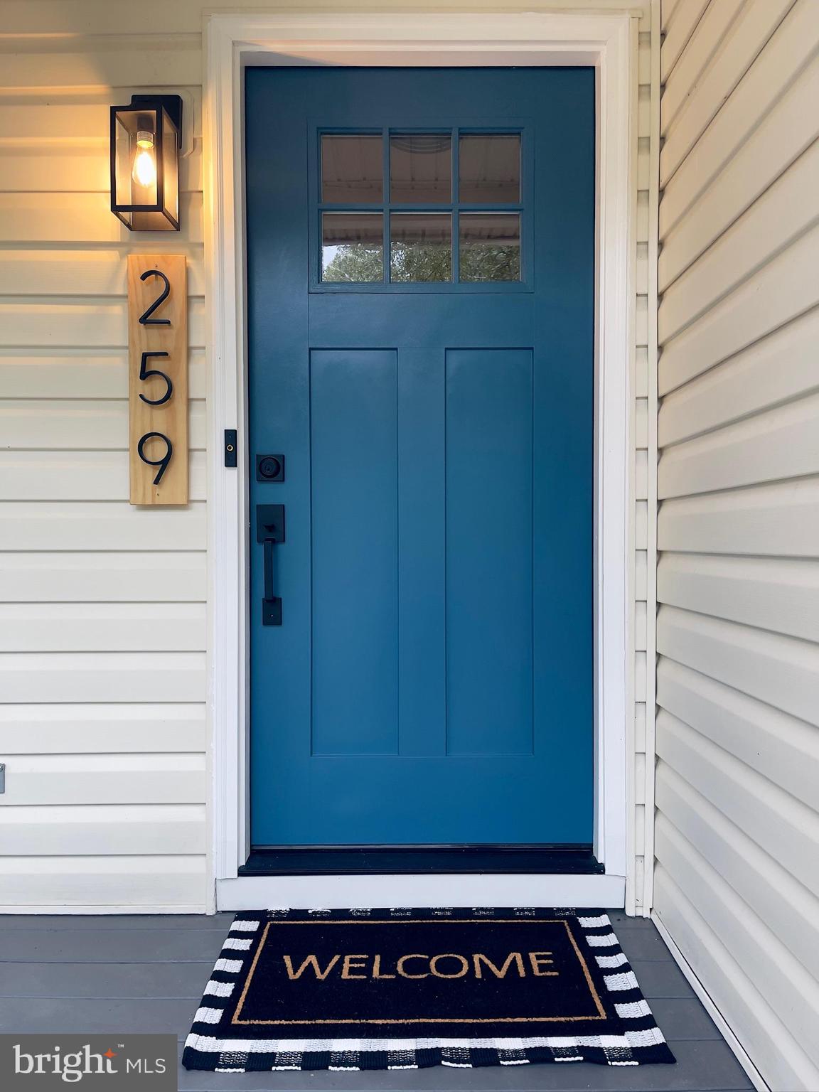 LAKE LAND - Residential