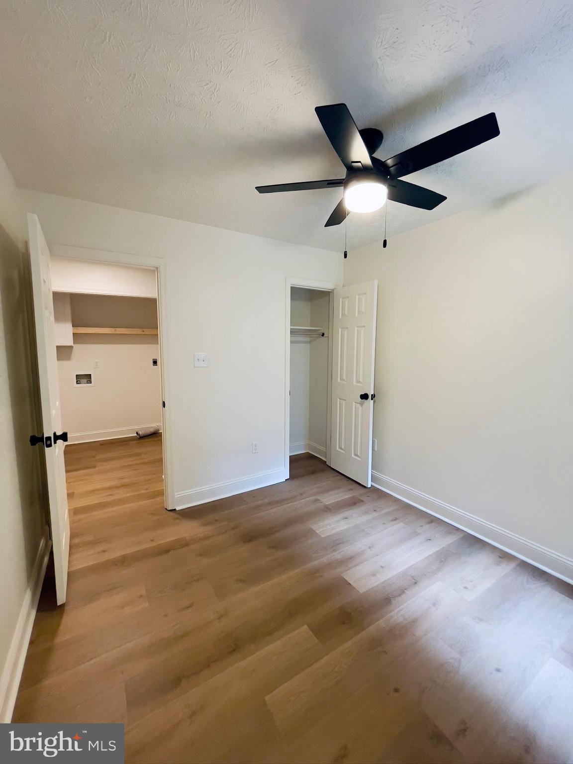 LAKE LAND - Residential