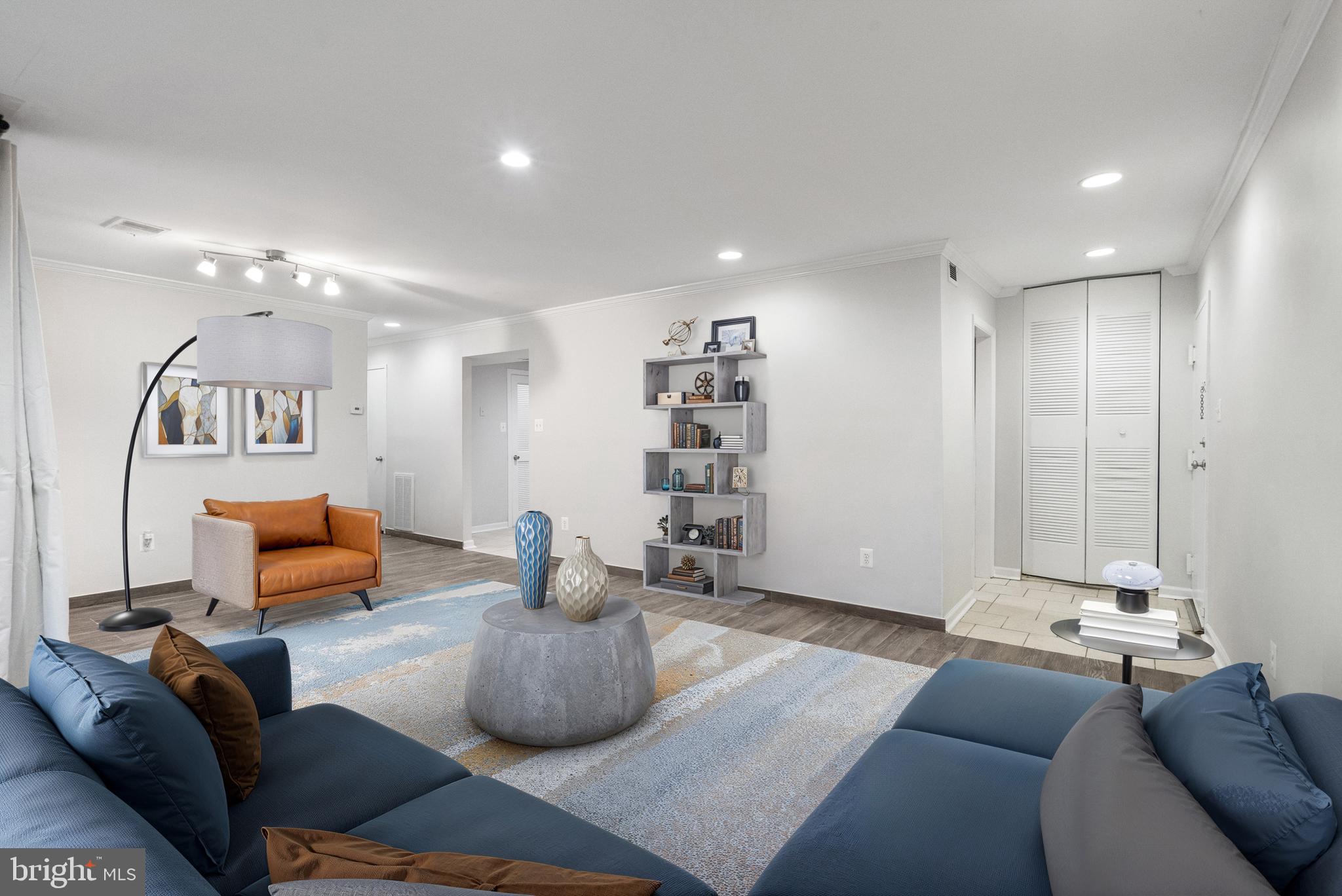 10230 PRINCE PLACE T5