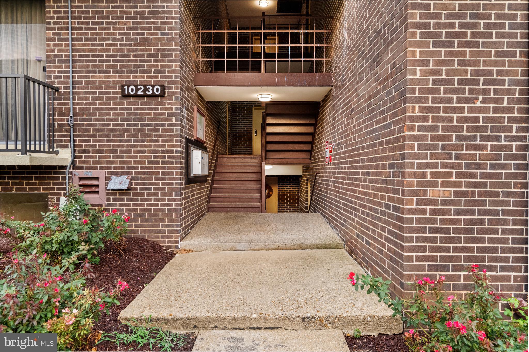 10230 PRINCE PLACE T5