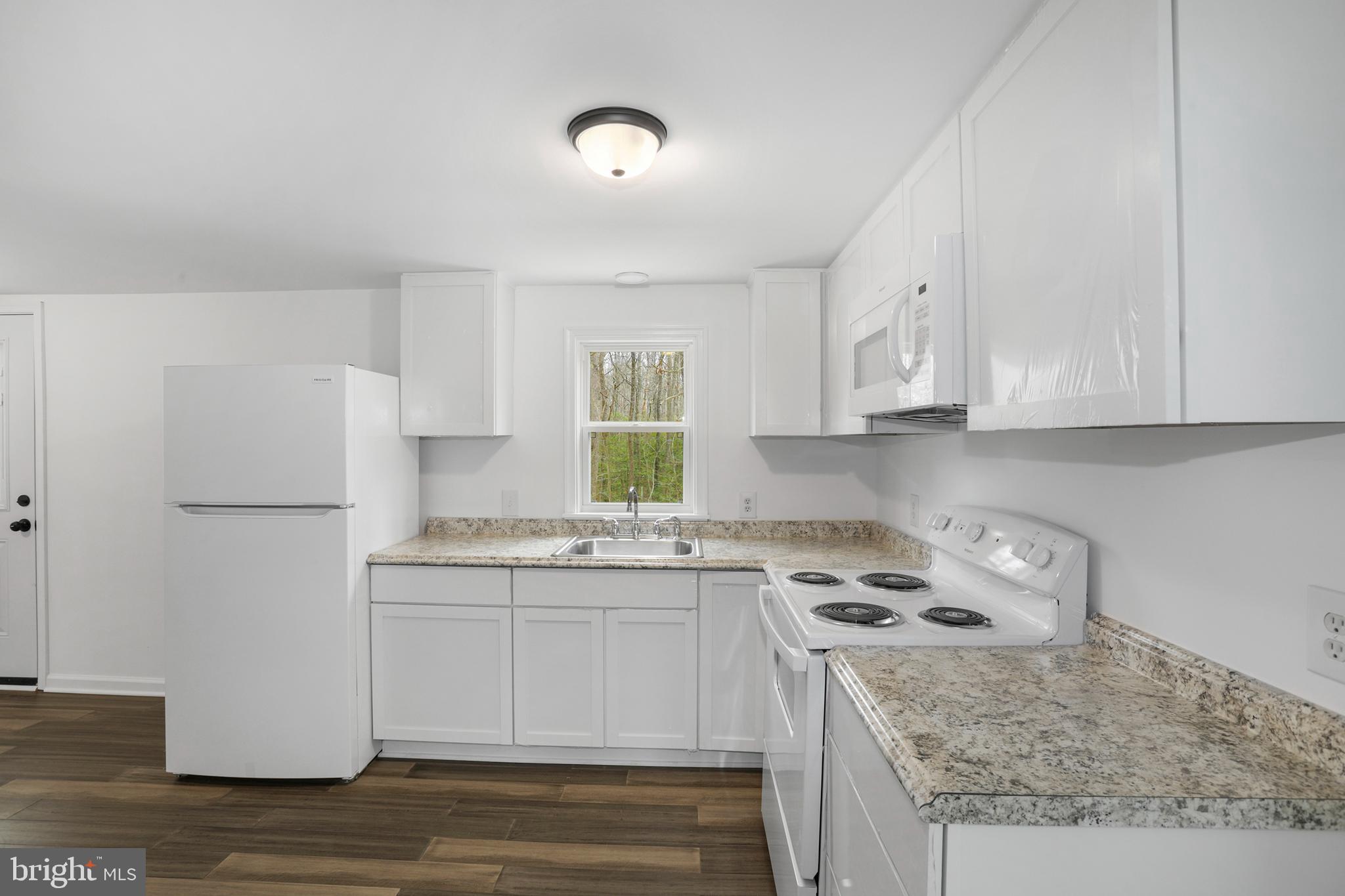 BERKELEY OAKS - Residential