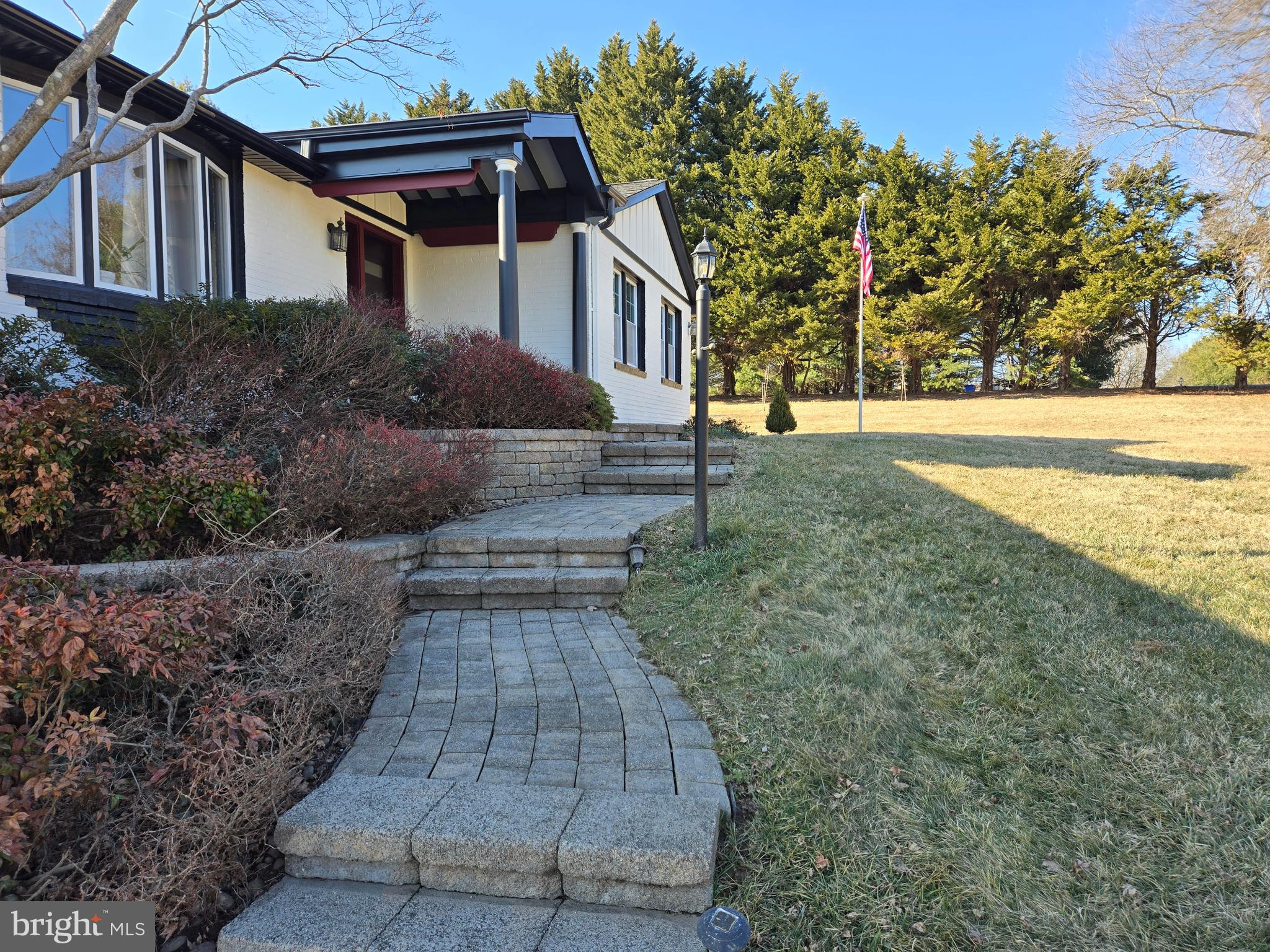 3300 MOUNT AIRY COURT