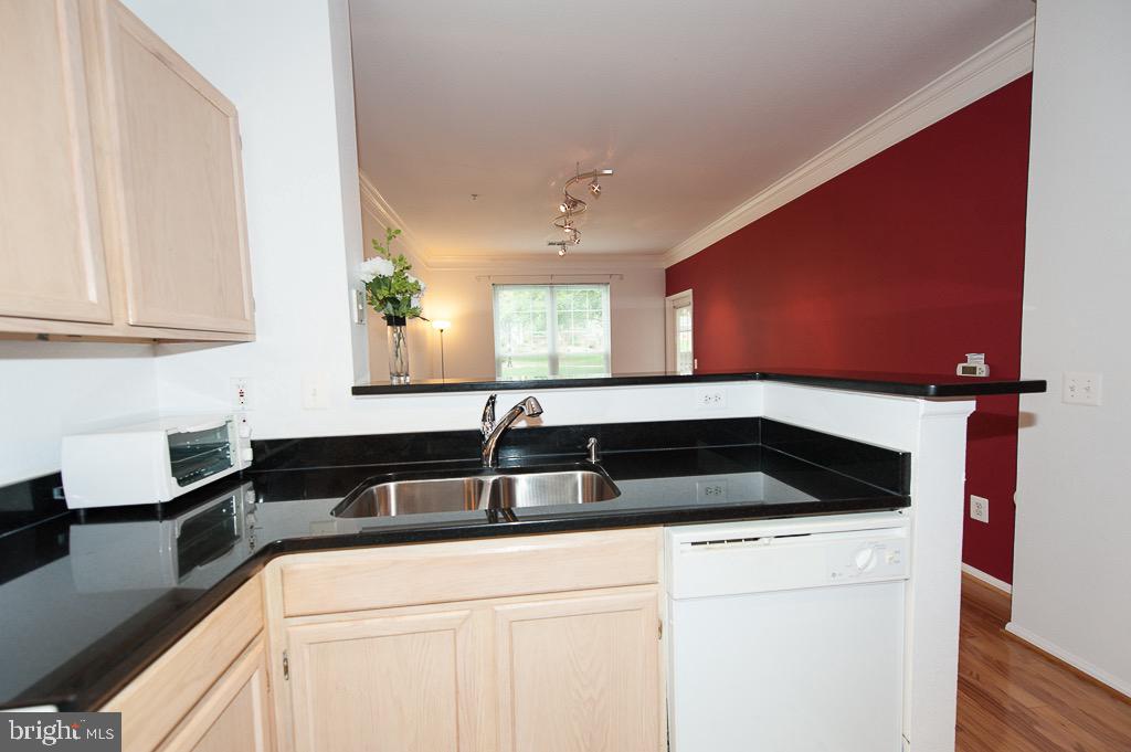 GATES OF MCLEAN - Residential Lease