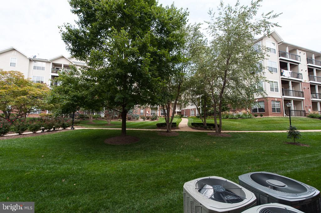 GATES OF MCLEAN - Residential Lease