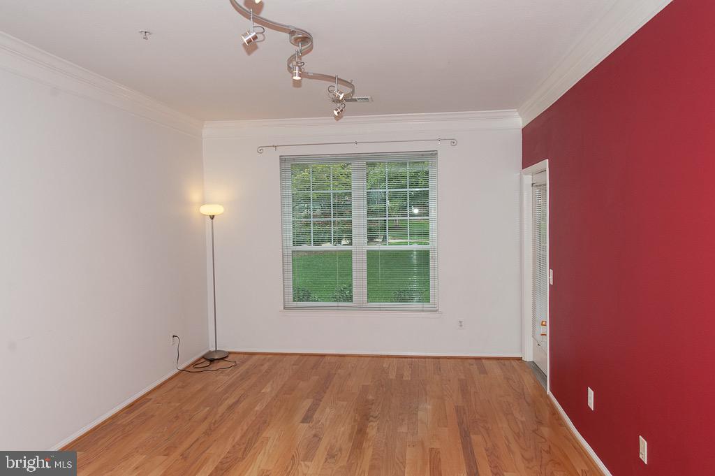 GATES OF MCLEAN - Residential Lease