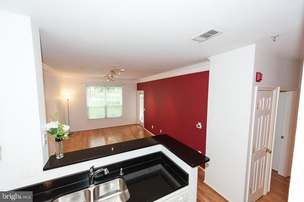 GATES OF MCLEAN - Residential Lease