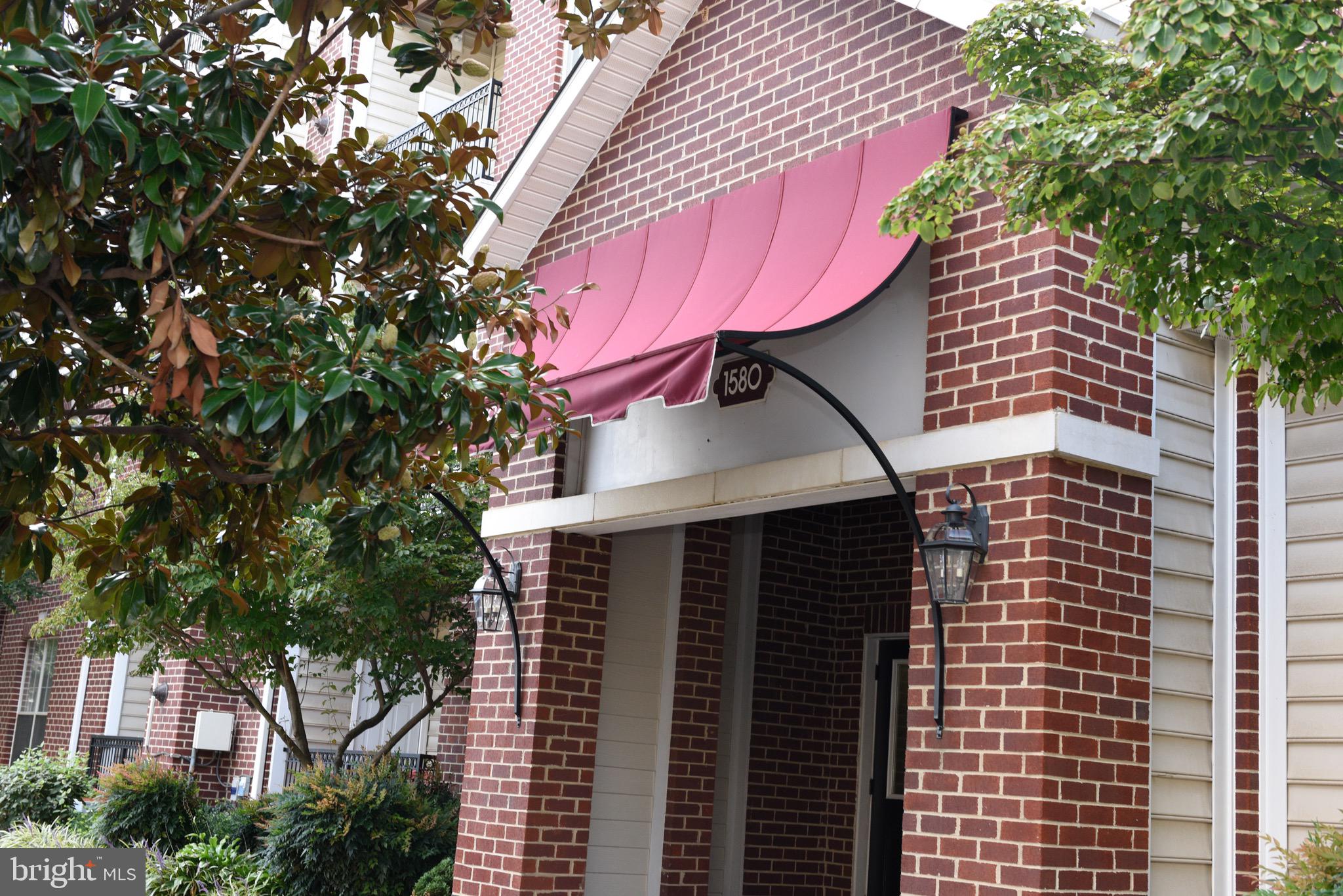 GATES OF MCLEAN - Residential Lease