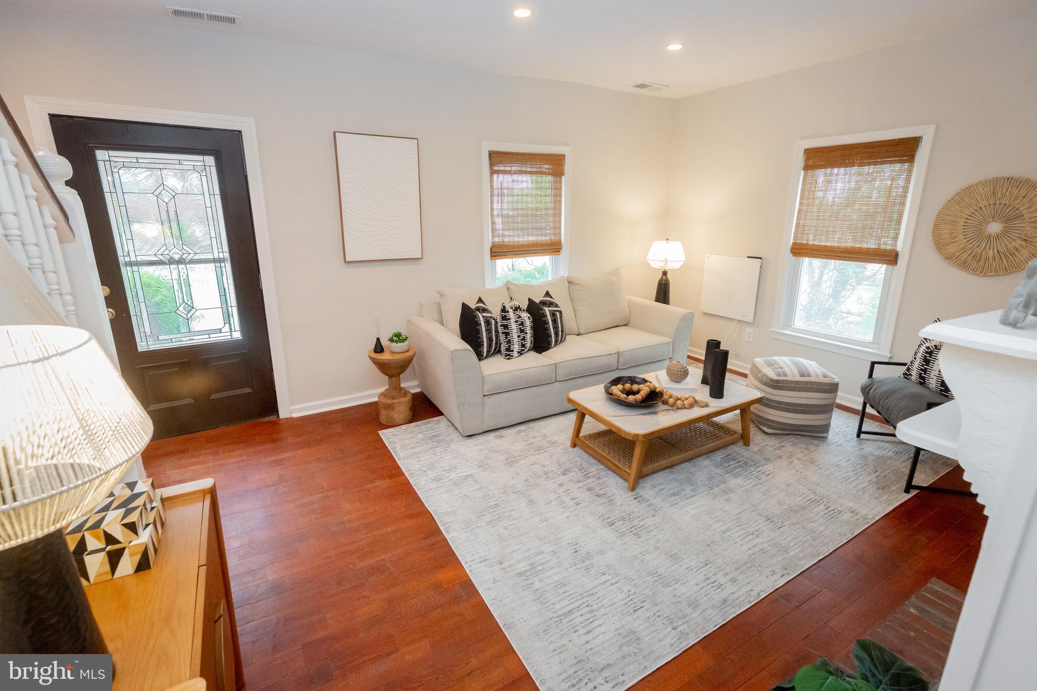 2129 CHANNING STREET NE