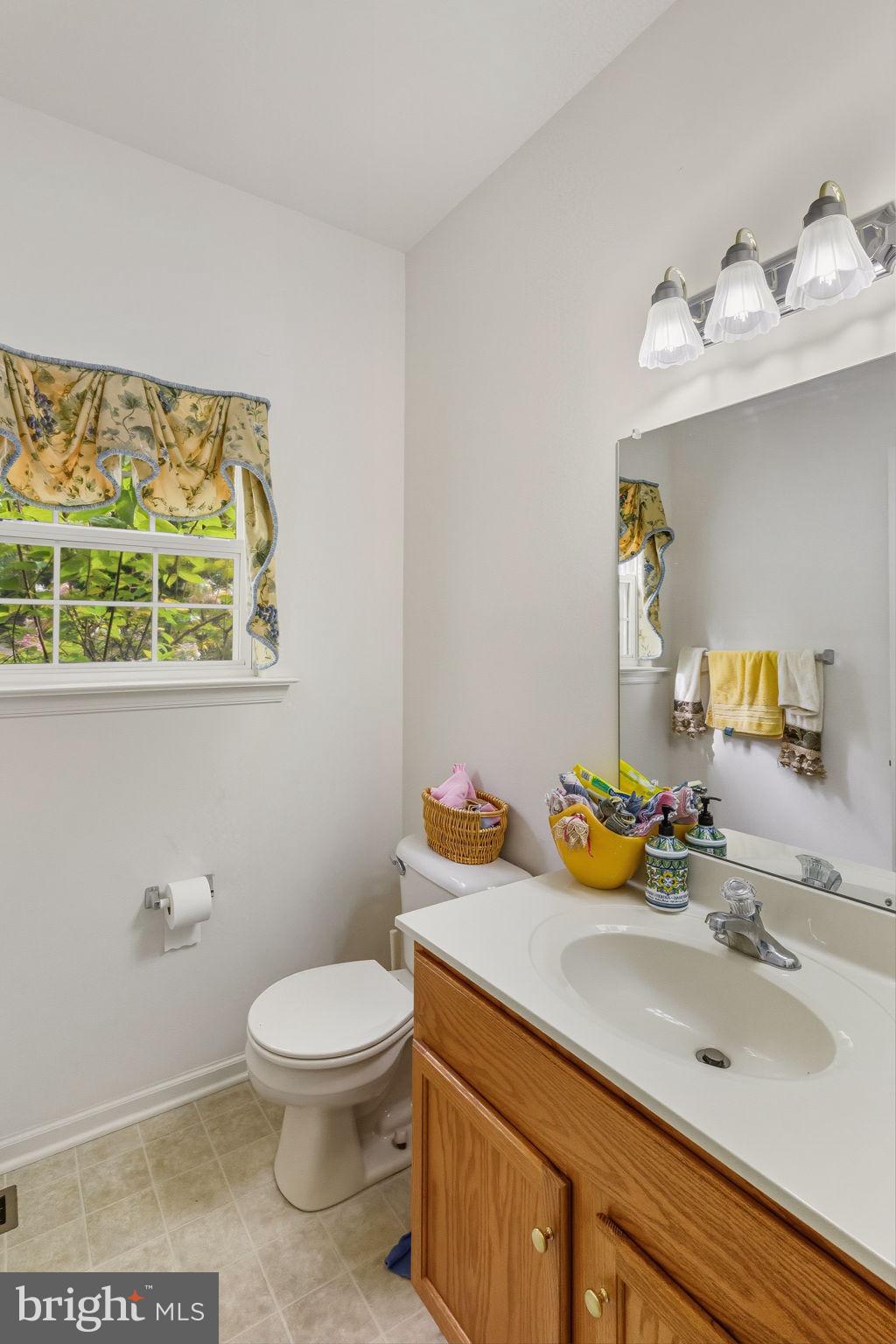 BLUE MOUNTAIN LAKE - Residential