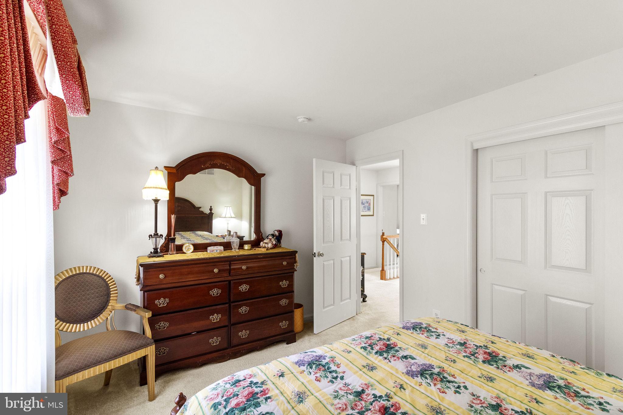 BLUE MOUNTAIN LAKE - Residential