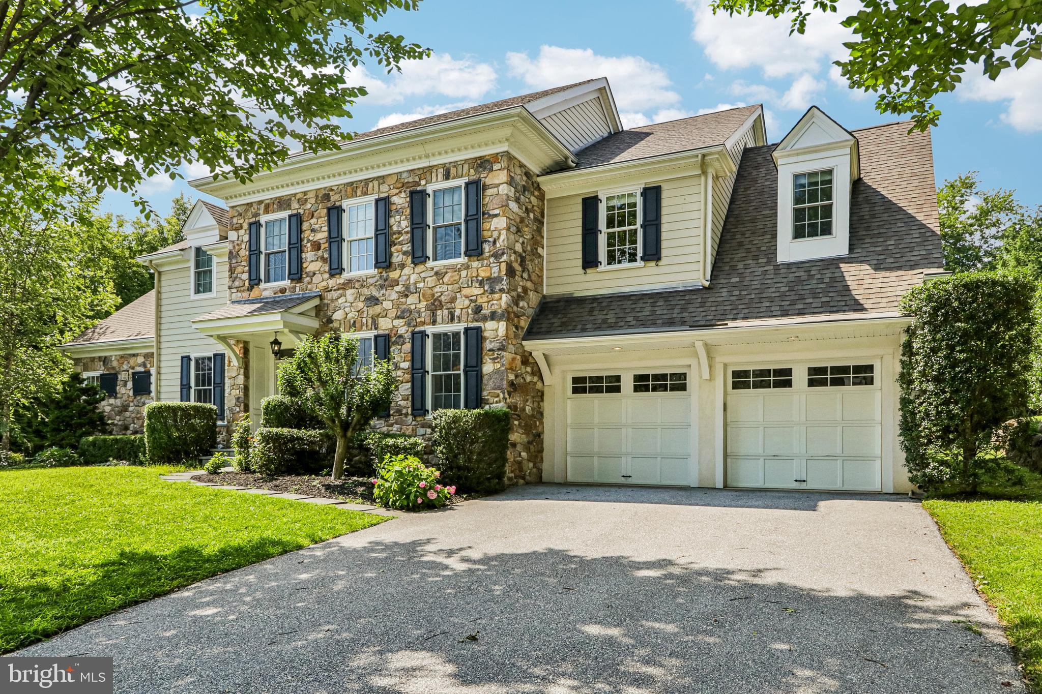 100 BRAEBANK LANE