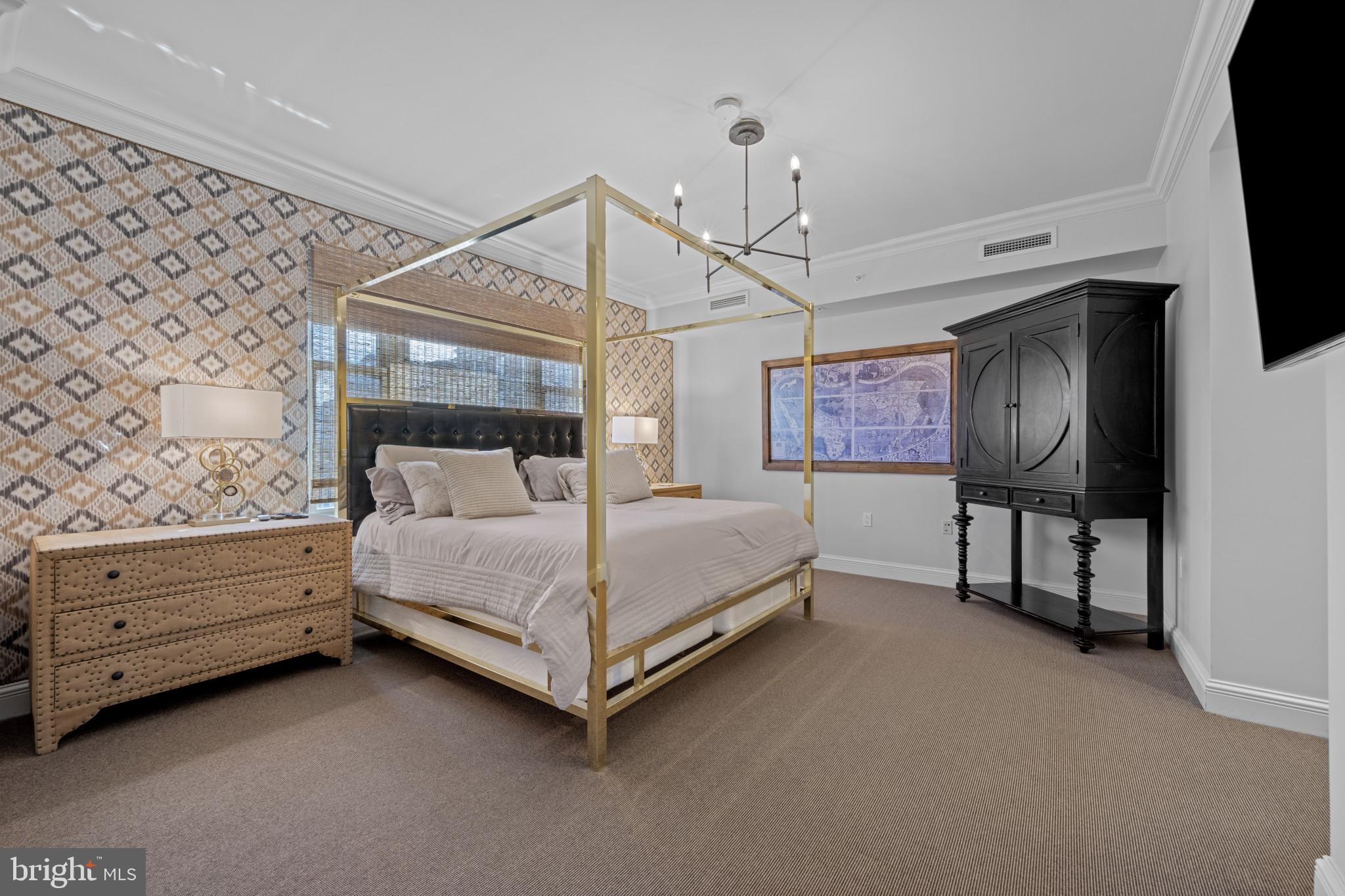 THE RITZ-CARLTON RESIDENCES - Residential