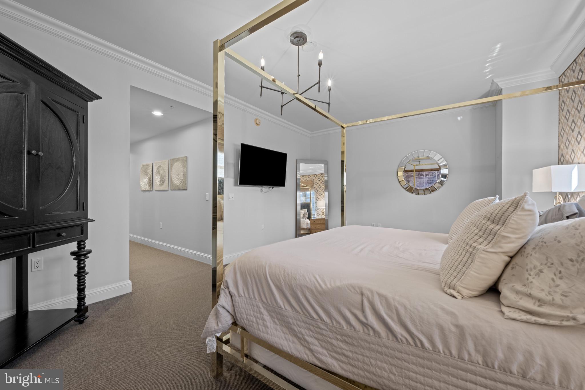 THE RITZ-CARLTON RESIDENCES - Residential