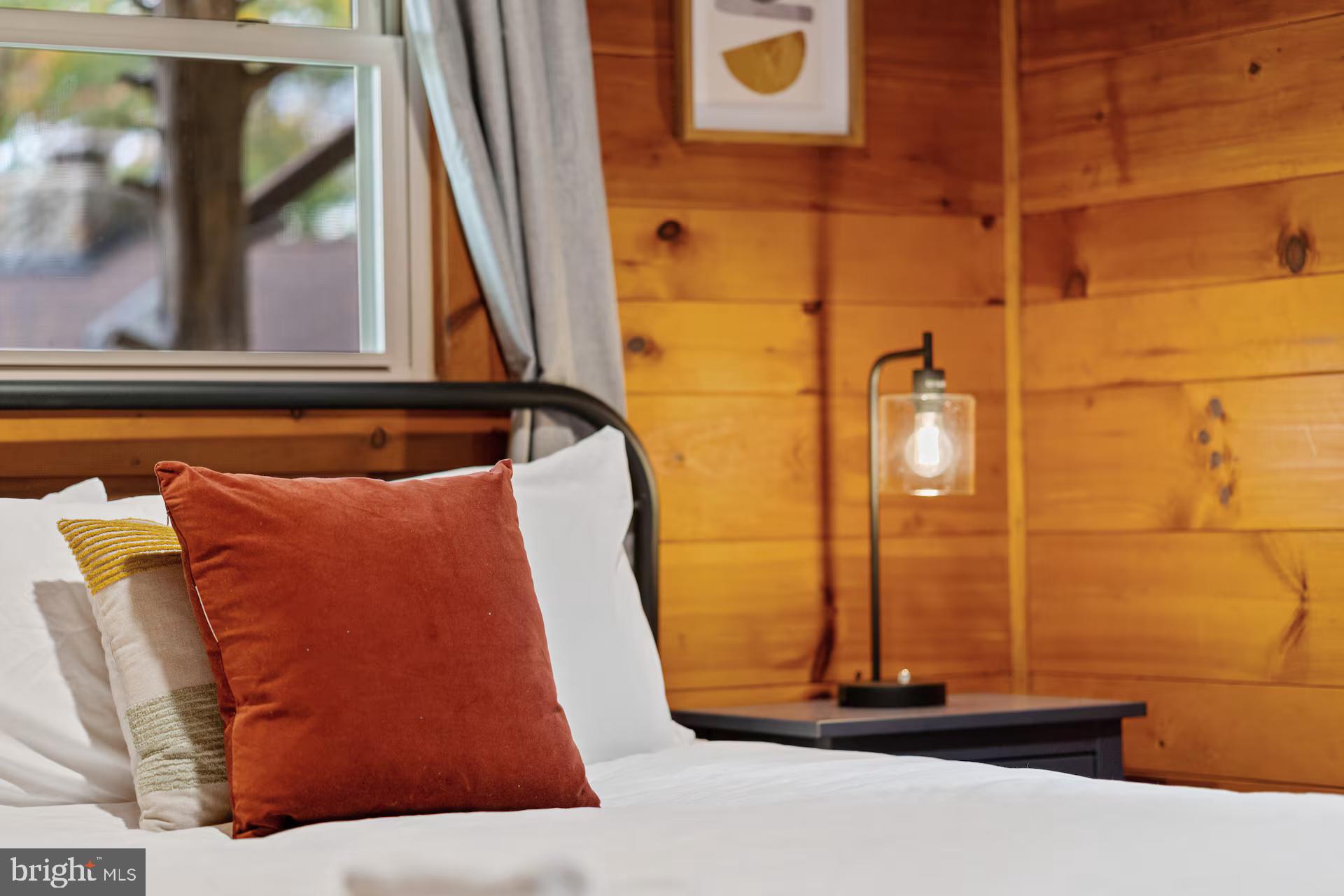 SHAWNEELAND - Residential