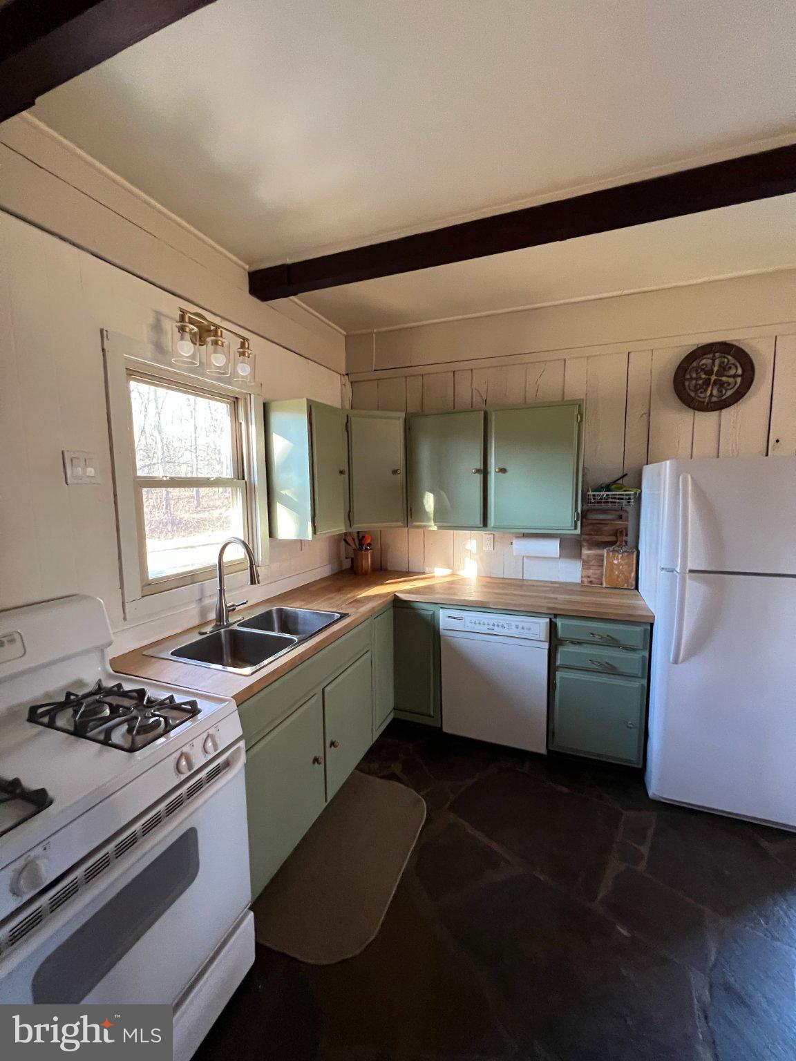 SHAWNEELAND - Residential