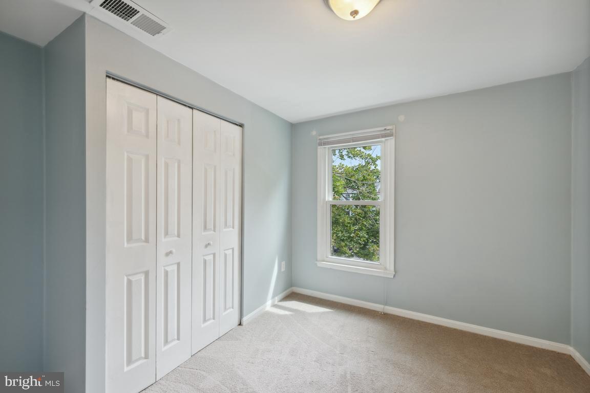 WASHINGTON SQUARE - Residential Lease