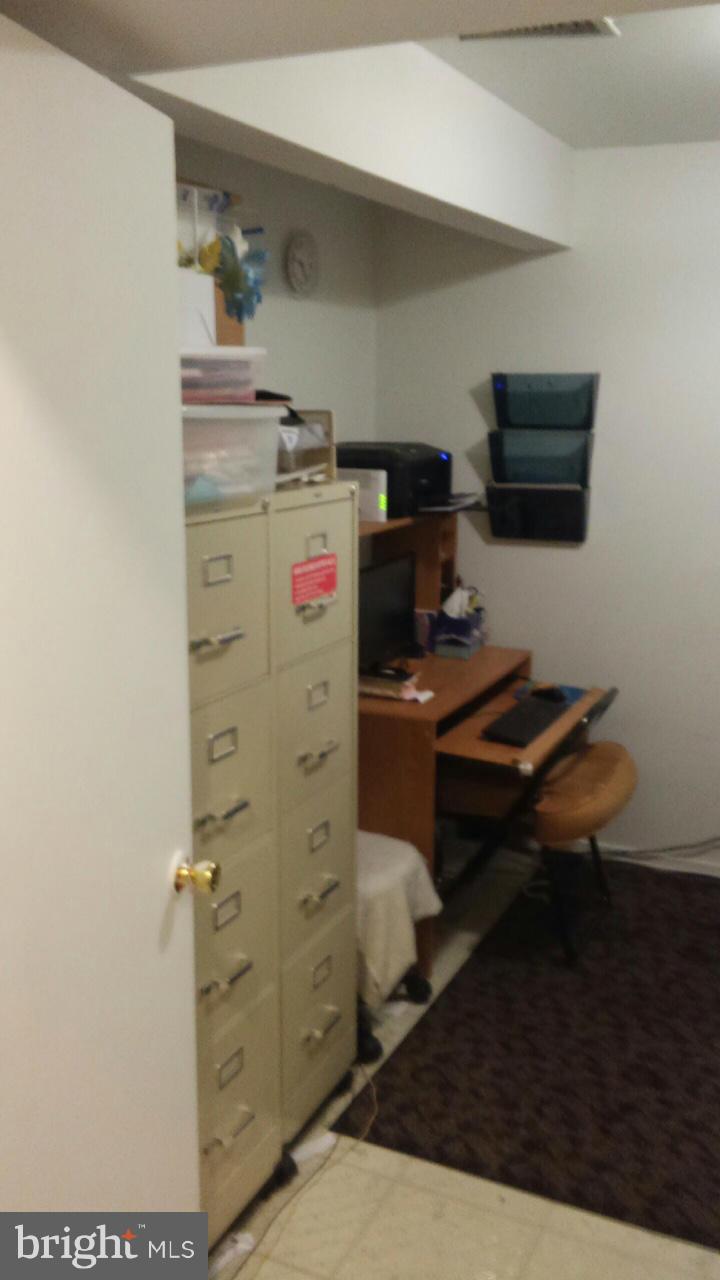 VILLAGE OF LONG REACH - Residential