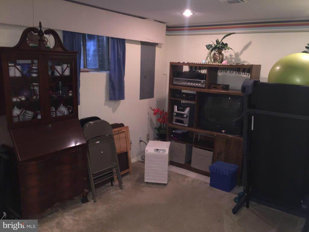 VILLAGE OF LONG REACH - Residential