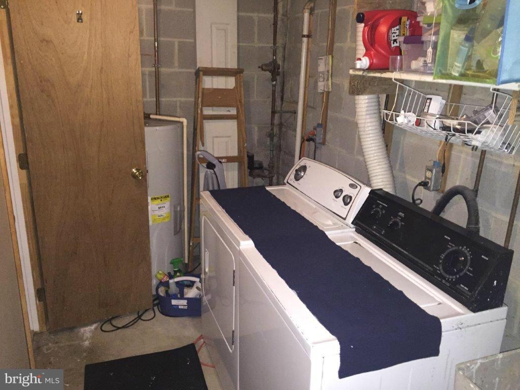 VILLAGE OF LONG REACH - Residential