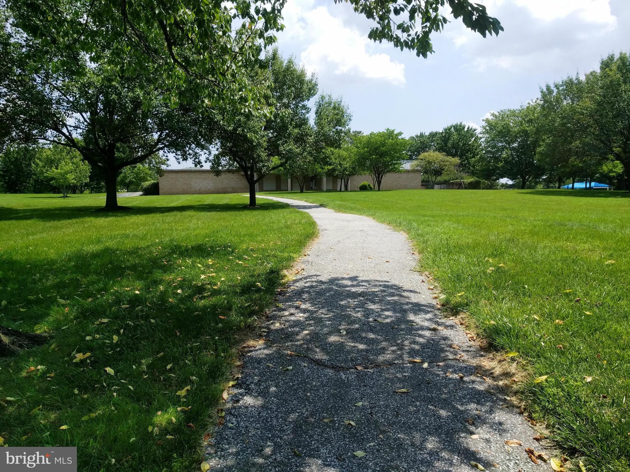 SILVER SPRING CNTRY CLUB - Residential