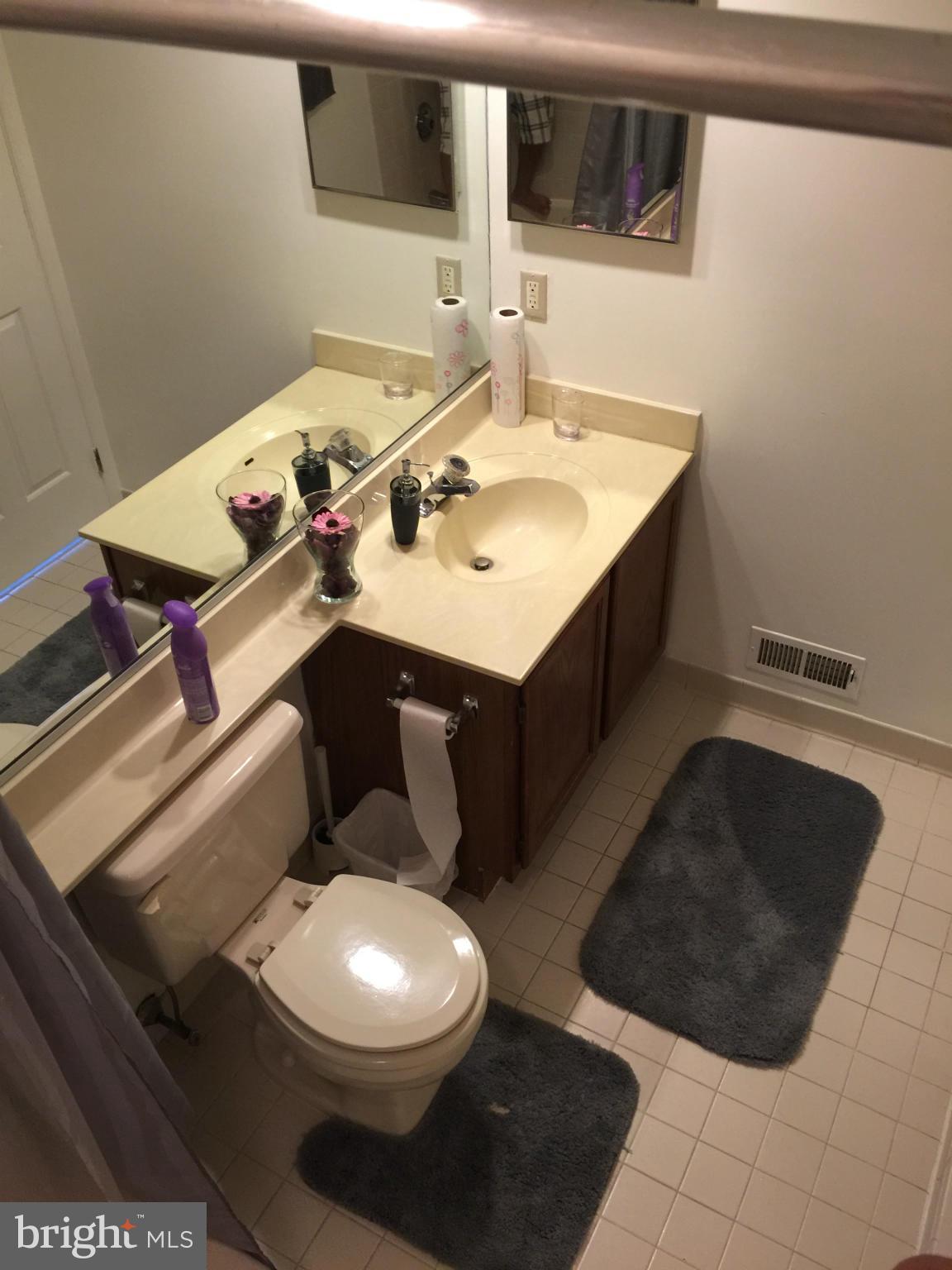 SILVER SPRING CNTRY CLUB - Residential