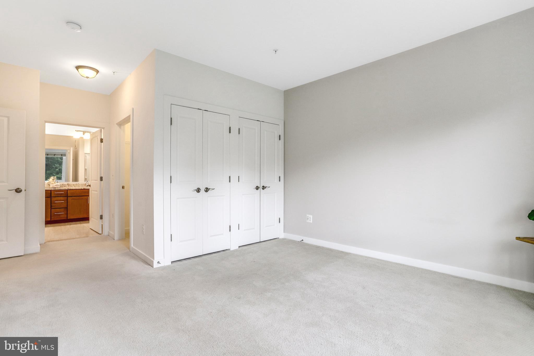 THE ENCLAVE - Residential