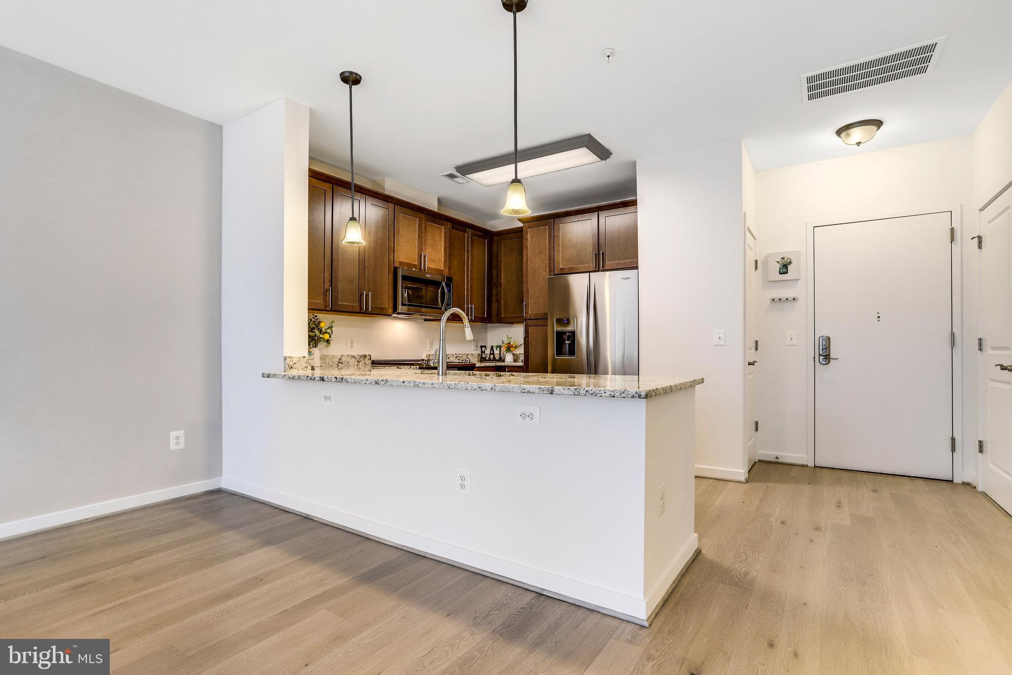 THE ENCLAVE - Residential