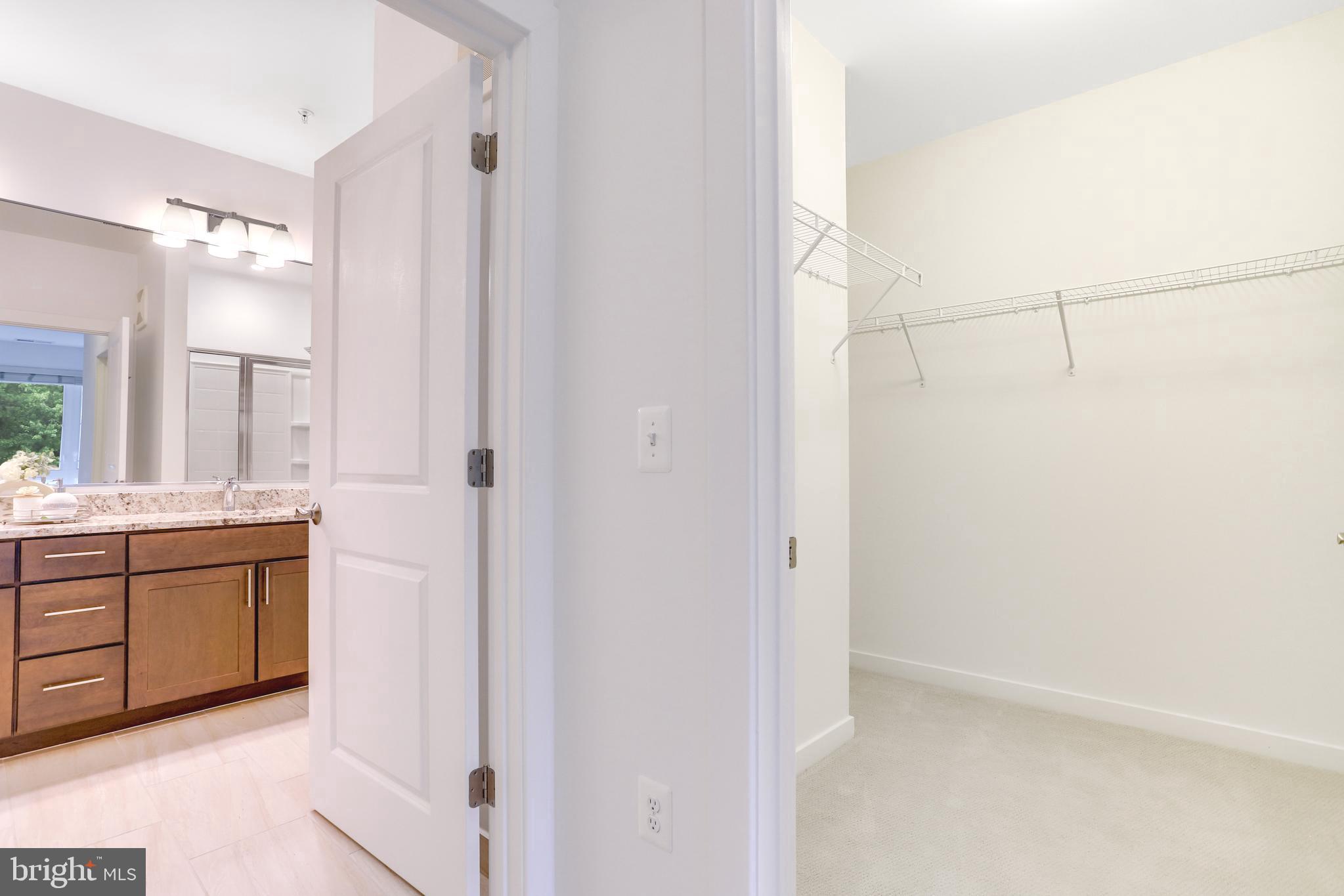 THE ENCLAVE - Residential
