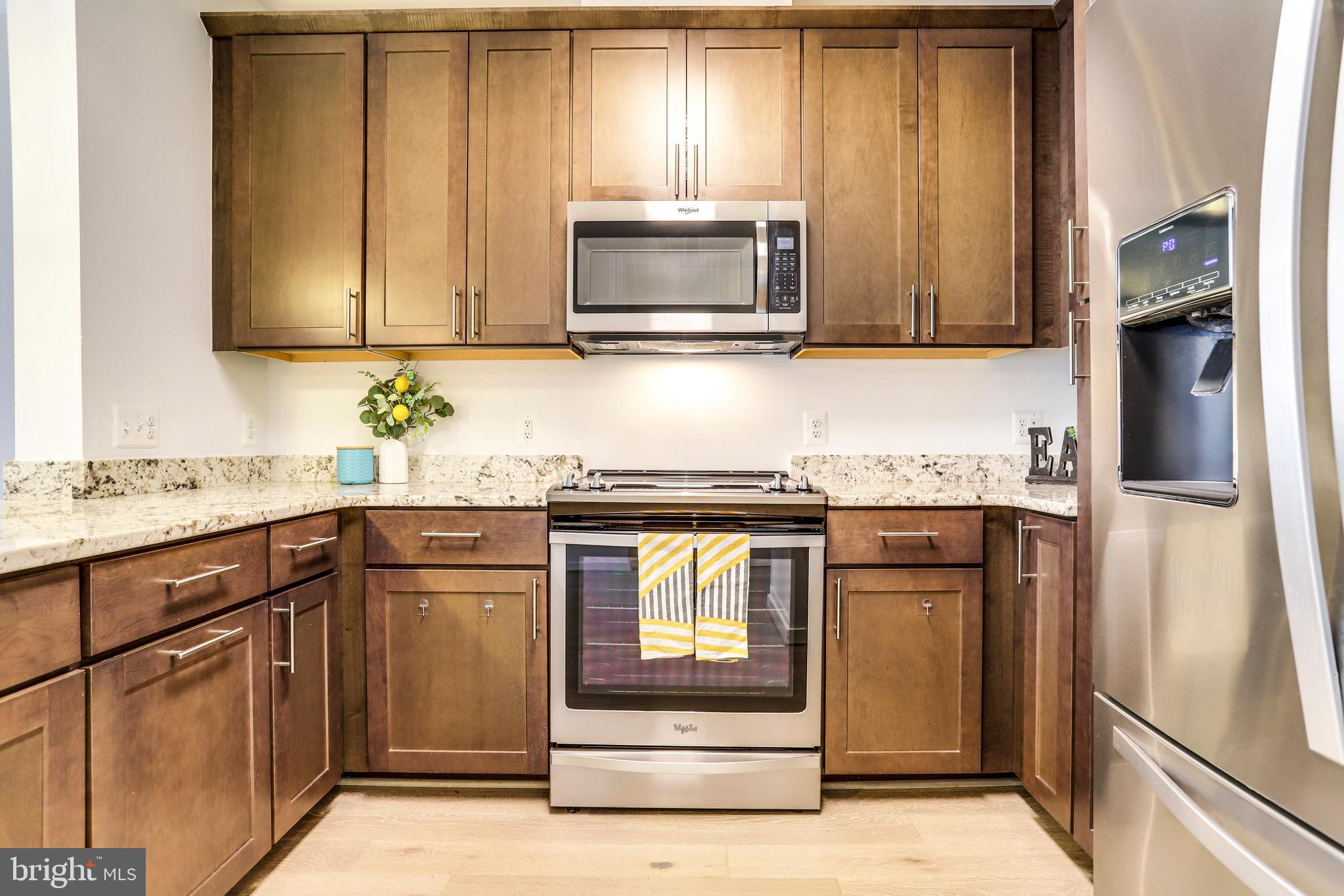 THE ENCLAVE - Residential
