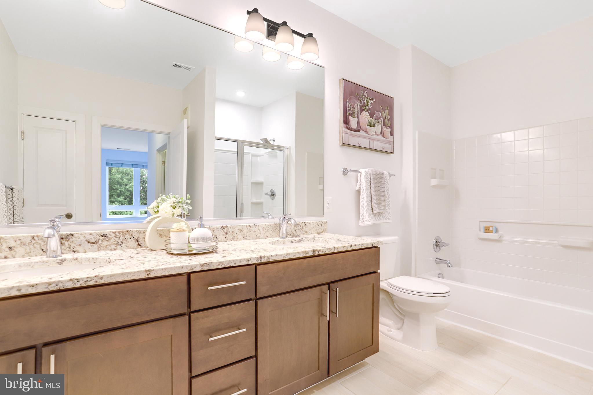 THE ENCLAVE - Residential