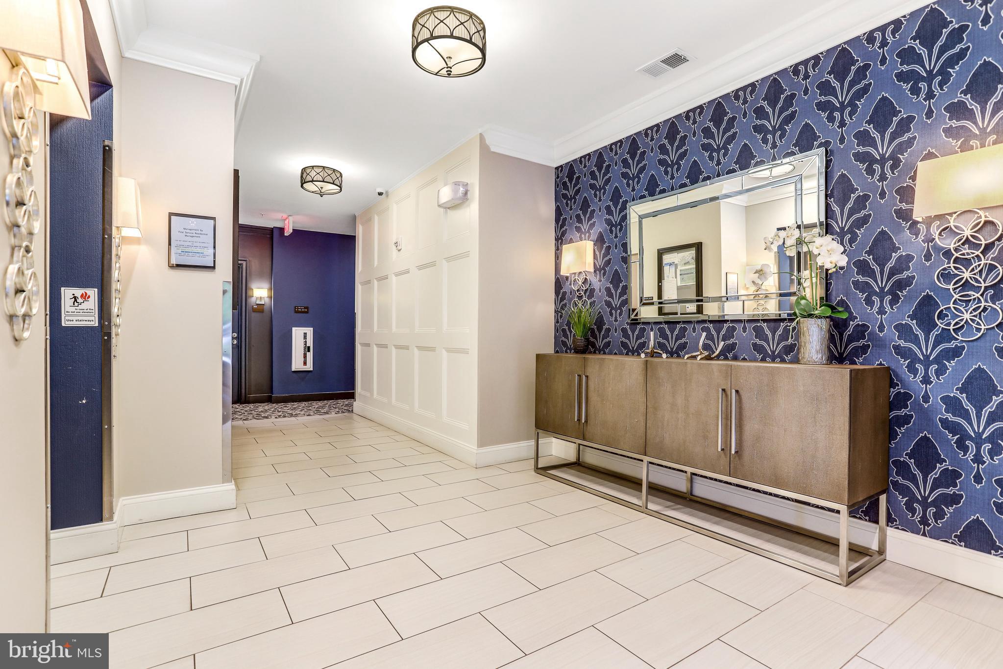 THE ENCLAVE - Residential