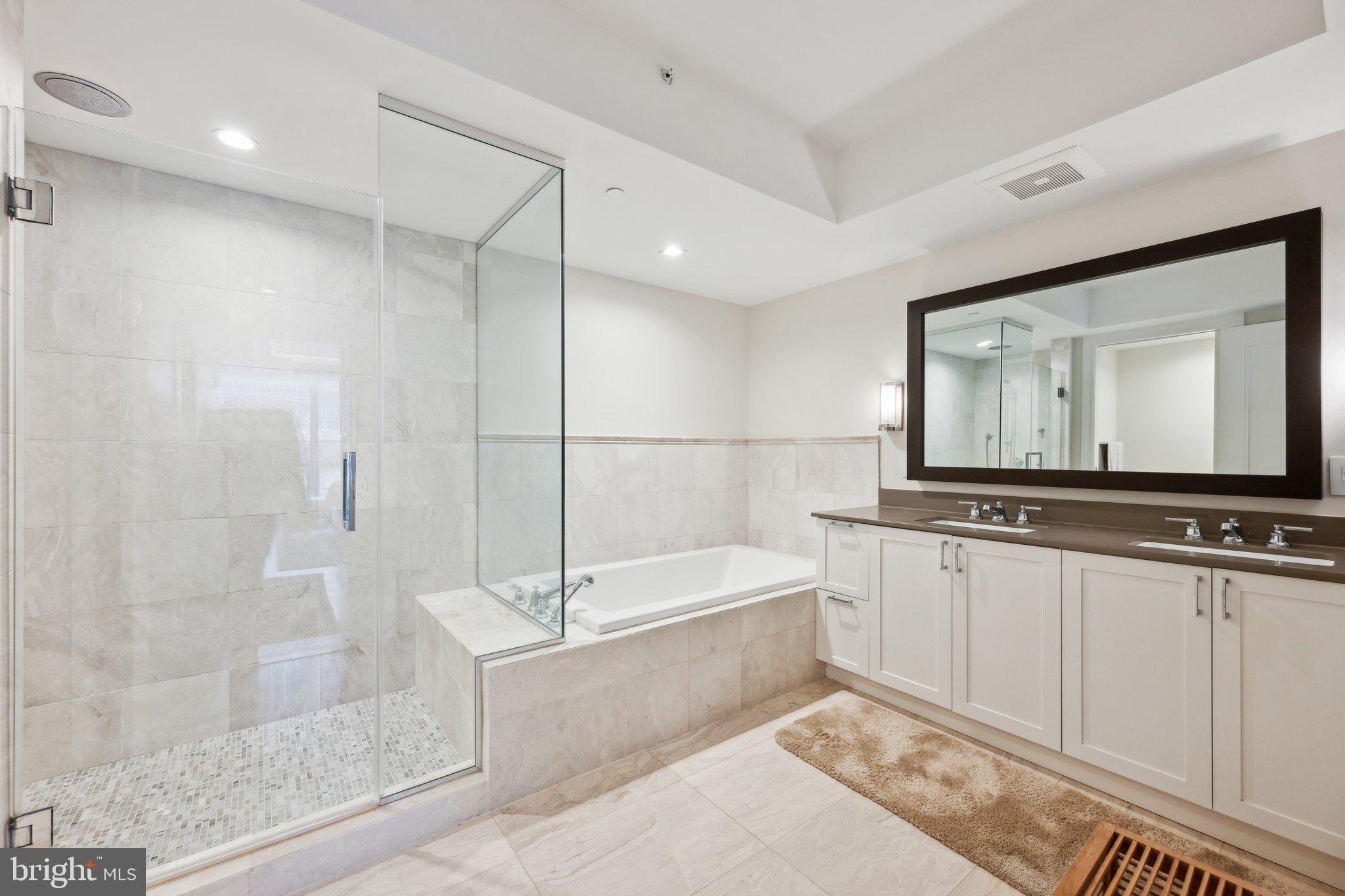 THE LAUREN - Residential