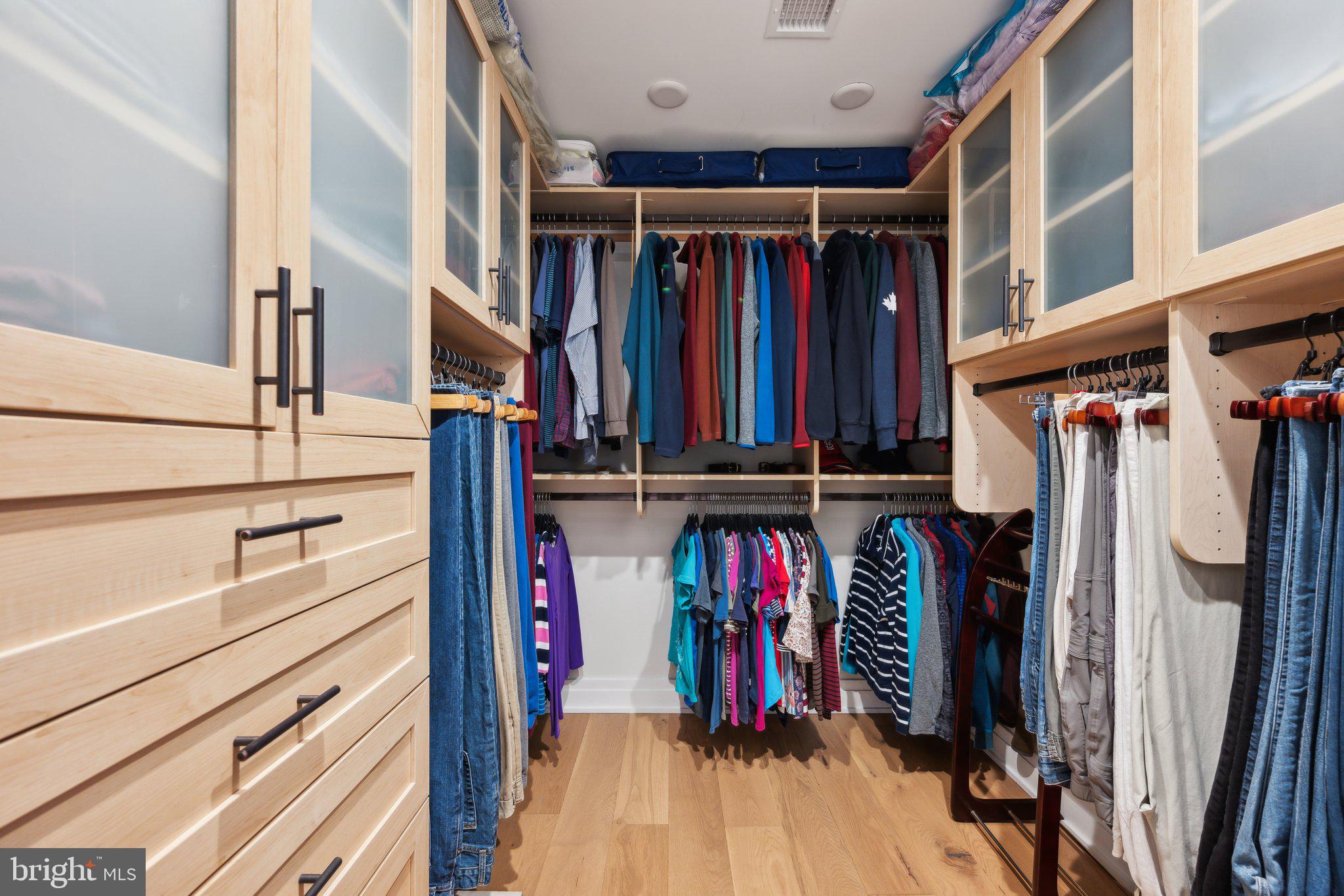 THE LAUREN - Residential