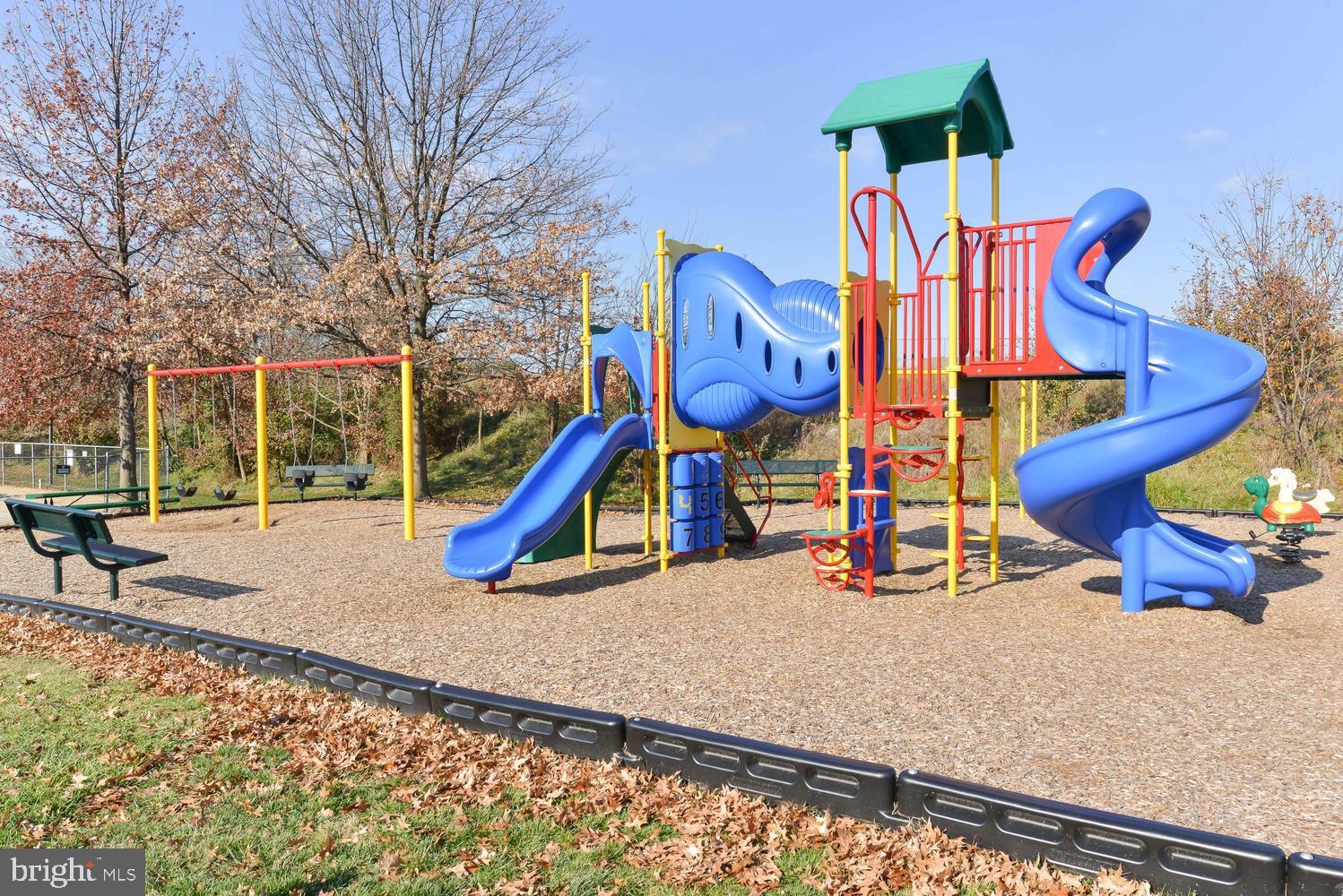 MANCHESTER LAKES - Residential