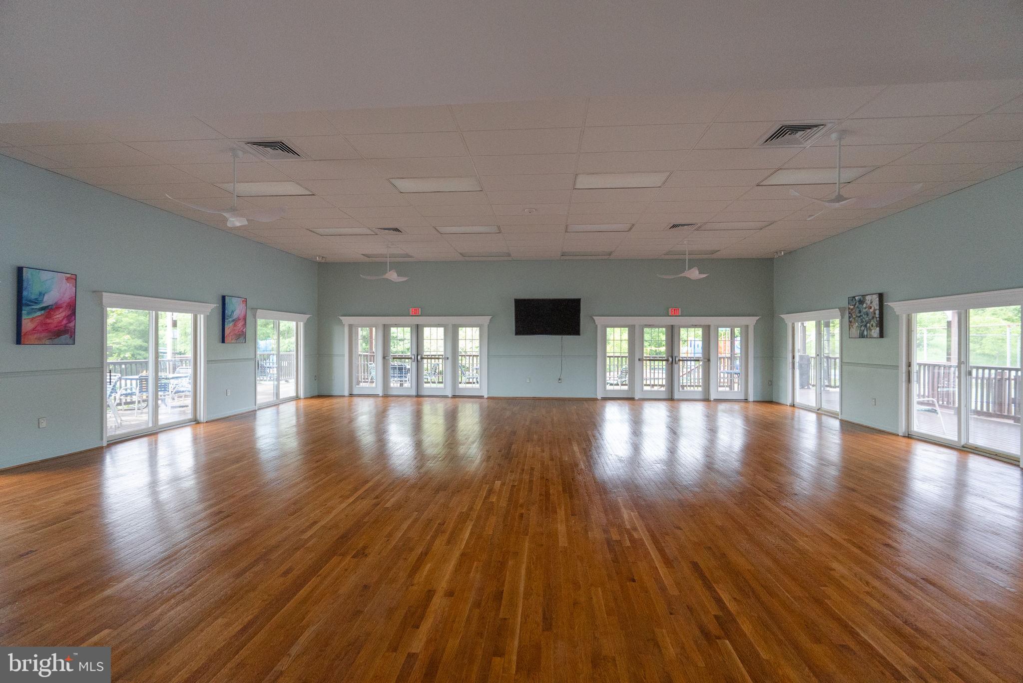 MANCHESTER LAKES - Residential