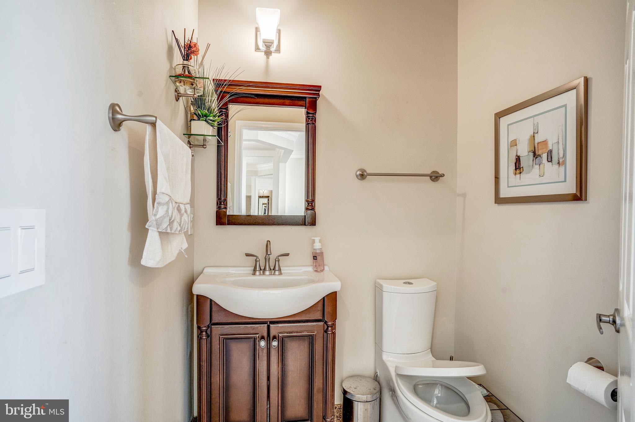 COLONNADE AT DULLES - Residential