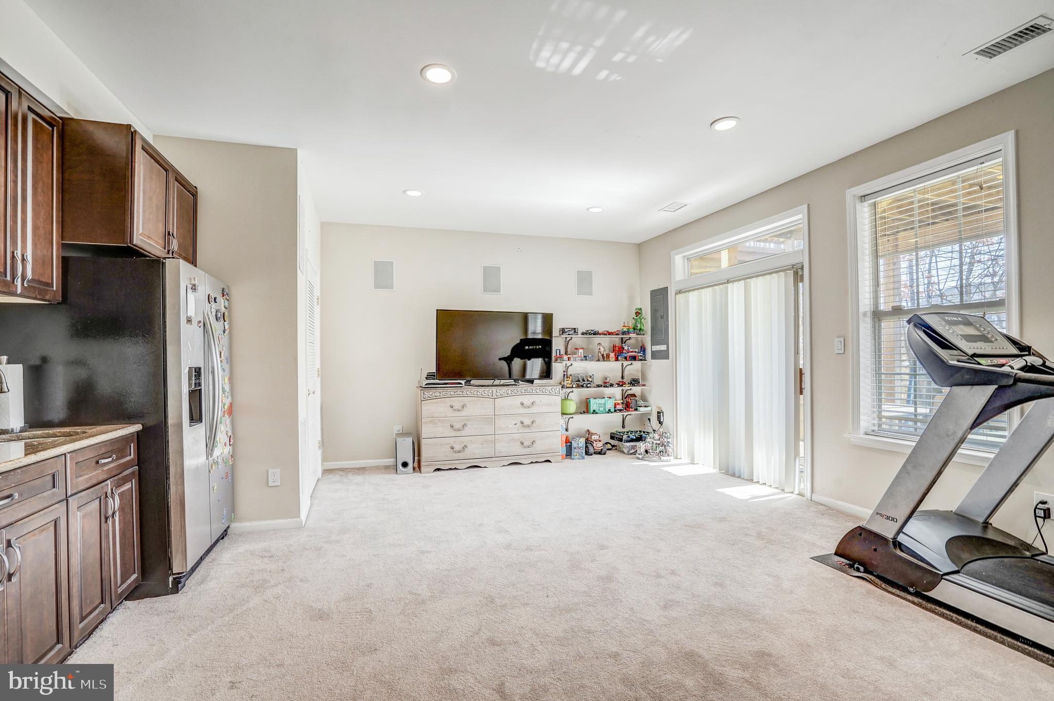 COLONNADE AT DULLES - Residential