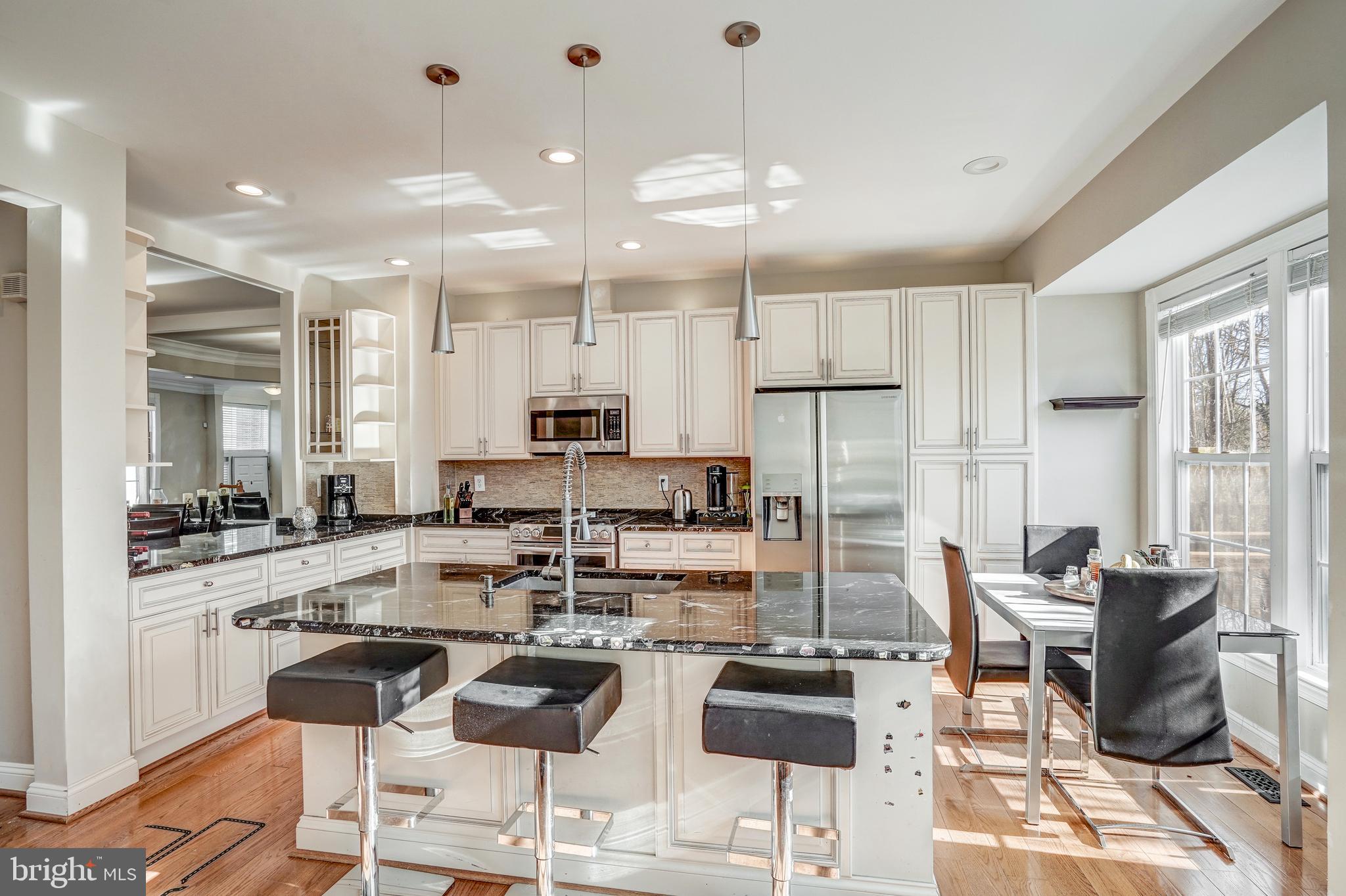 COLONNADE AT DULLES - Residential