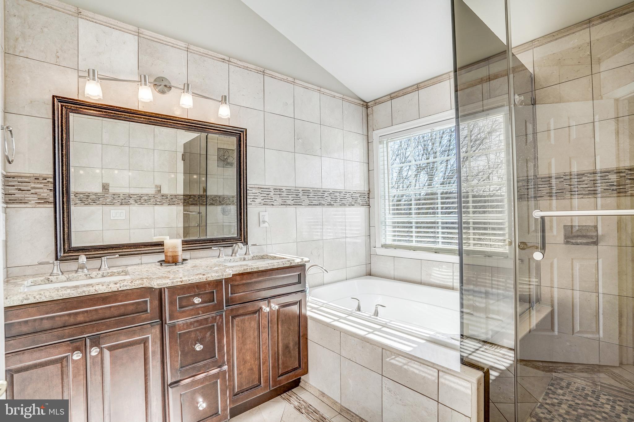 COLONNADE AT DULLES - Residential