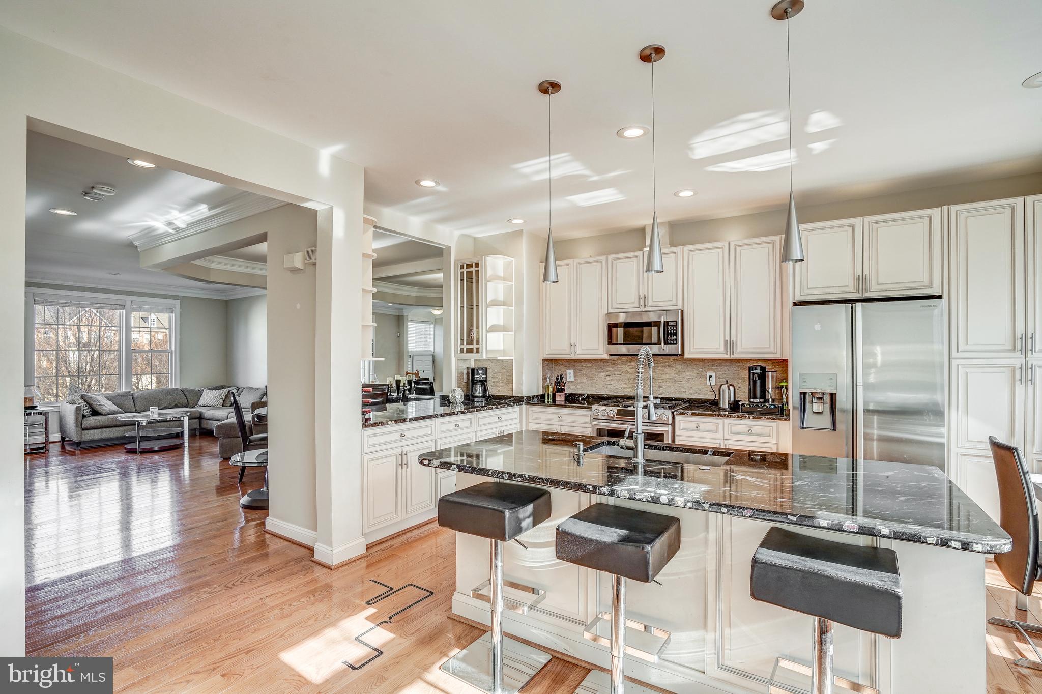 COLONNADE AT DULLES - Residential