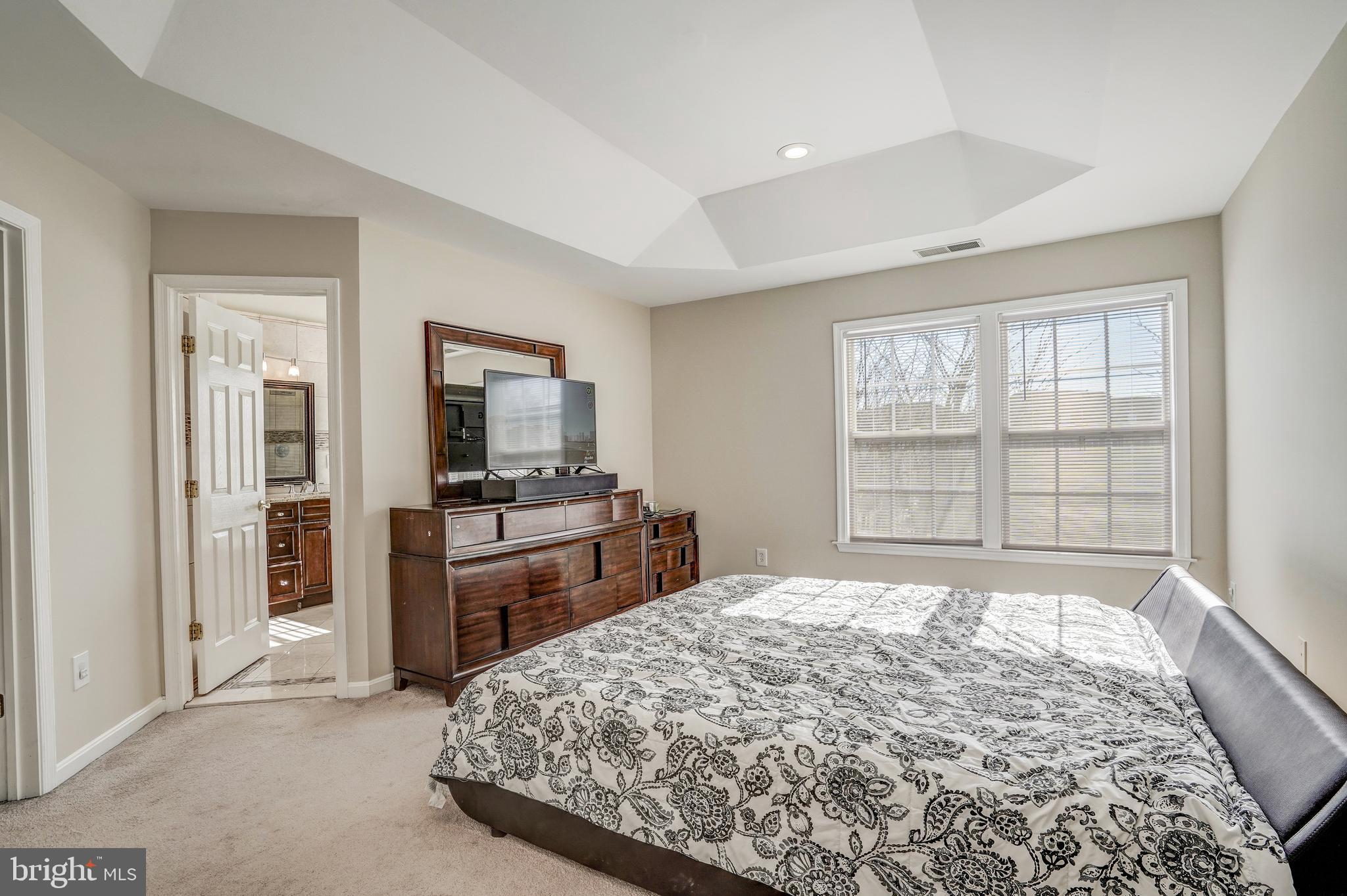 COLONNADE AT DULLES - Residential