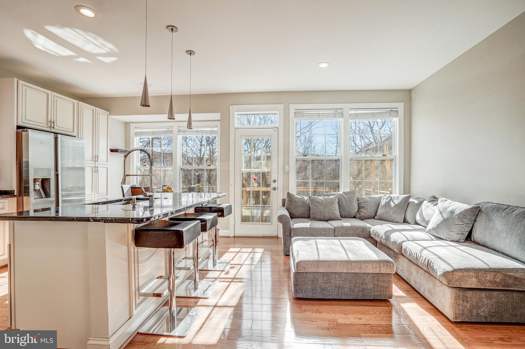 COLONNADE AT DULLES - Residential